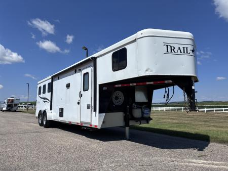 Used 2016 Bison Trailers 3H 11' LQ Horse Trailer