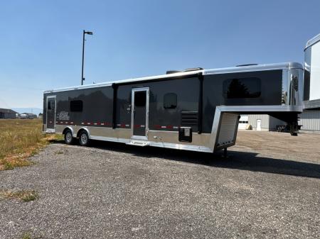 New 2026 Logan Coach 30' Sport Hauler 12x12 LQ 18' Garage