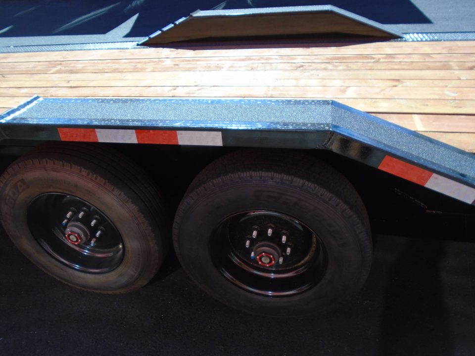 New 2027 Versatile Trailers 8X24 20K SPLIT TILT Flatbed Trailer
