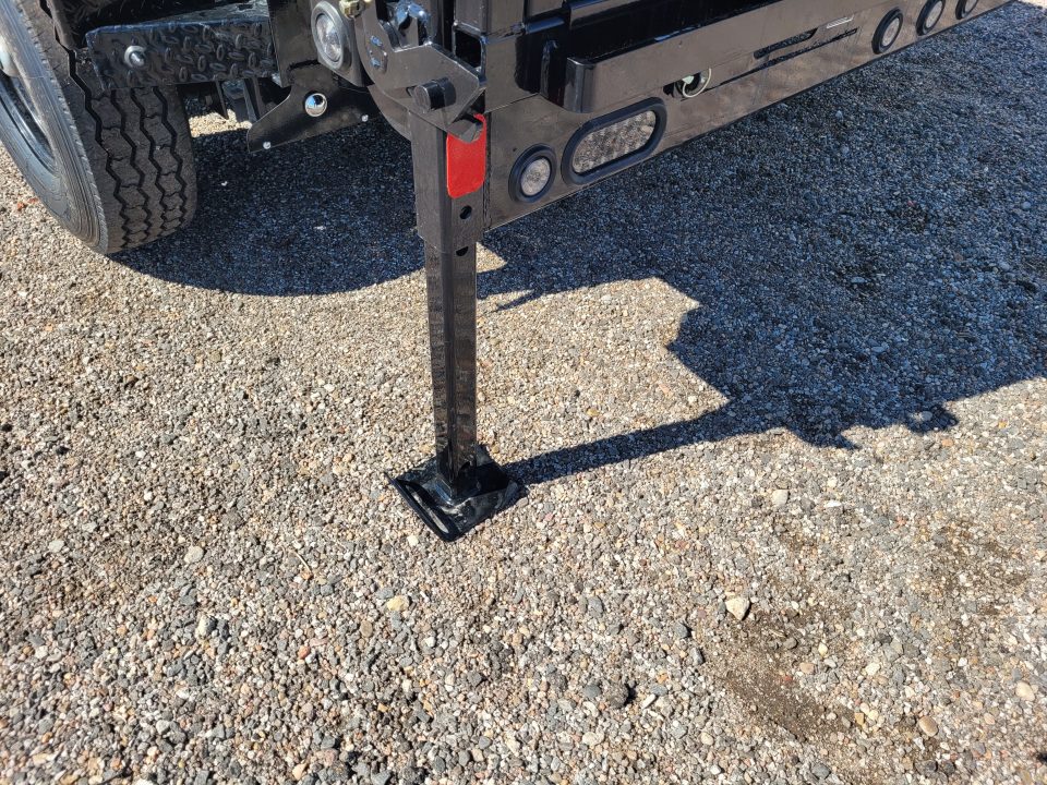 New 2027 Load Trail 83"x16' Triple Axle Gooseneck Dump Trailer
