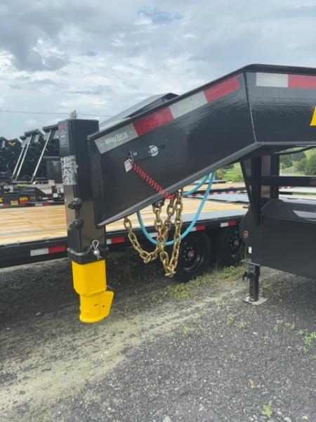New 2027 Big Tex Trailers 20+5 14GN Deckover Trailer