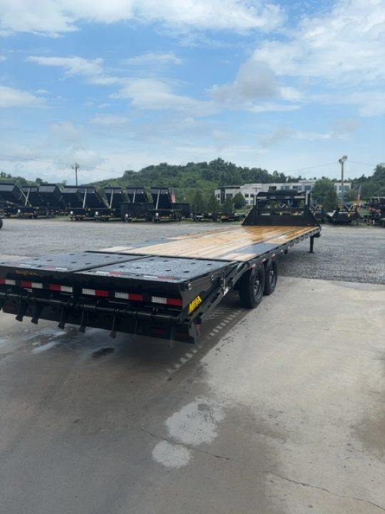 New 2027 Big Tex Trailers 25+5 14GN Deckover Trailer