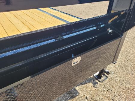 New 2027 Load Trail 102"x30' Gooseneck Deckover Trailer