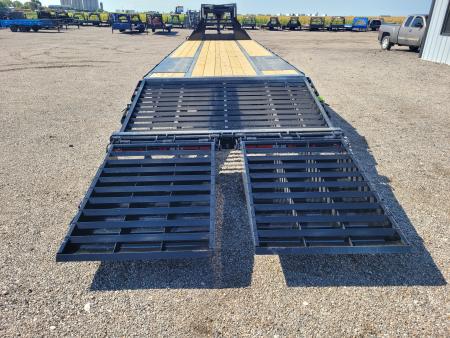 New 2027 Load Trail 102"x32' Gooseneck Deckover Trailer