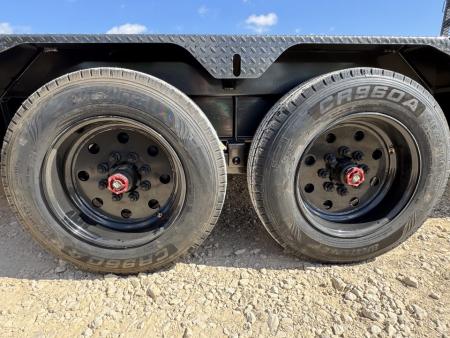 New 2027 MAXX-D EHX8322-7992 Equipment Trailer