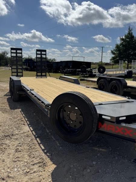 New 2027 MAXX-D EHX8322-7992 Equipment Trailer