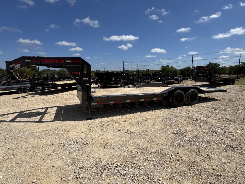 New 2027 MAXX-D T8B10224G-6528 Tilt Trailer