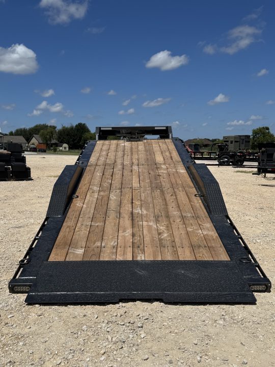 New 2027 MAXX-D T8B10224G-6528 Tilt Trailer
