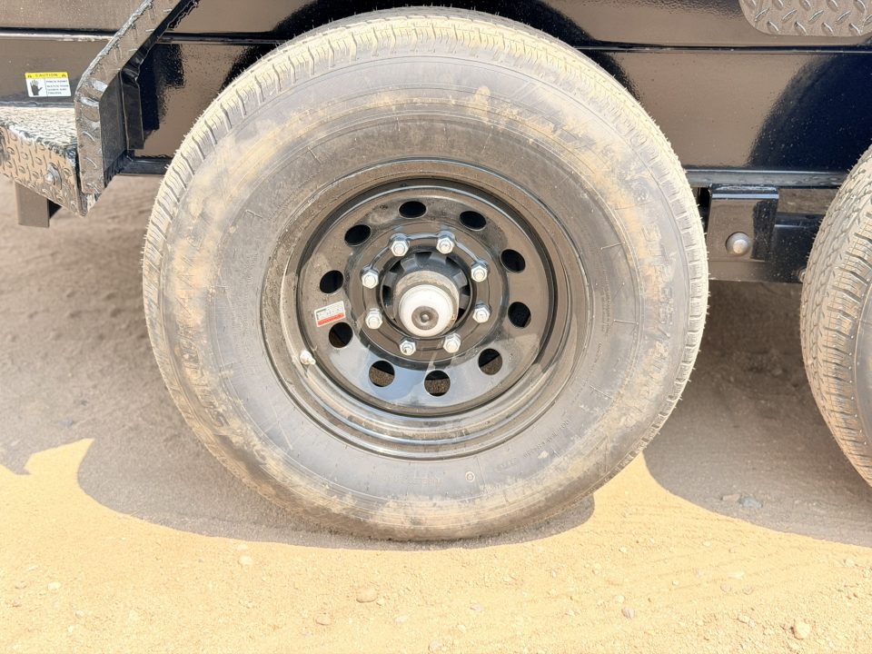 New 2027 Load Trail 7-14 Dump W/ 7 Gauge Floor 7K Axles