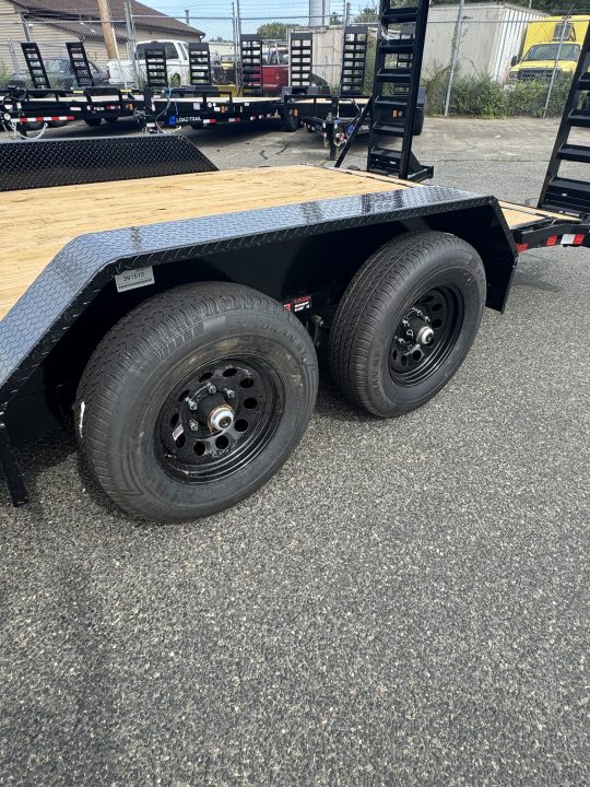 New 2027 Load Trail CH83"X20' Car Hauler