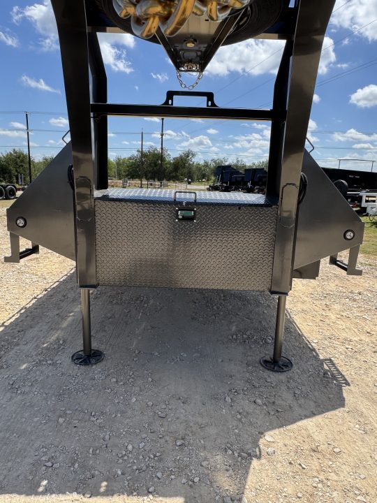 New 2027 MAXX-D YDB10234-7783 Deckover Trailer