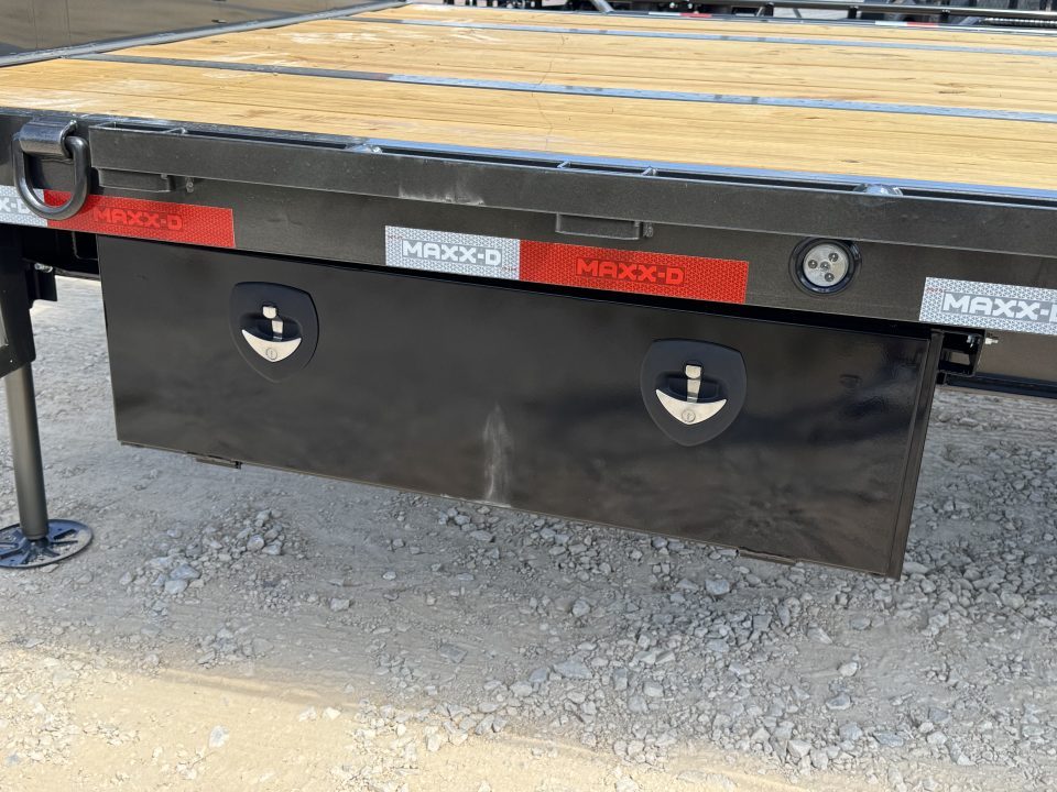 New 2027 MAXX-D YDB10234-7783 Deckover Trailer