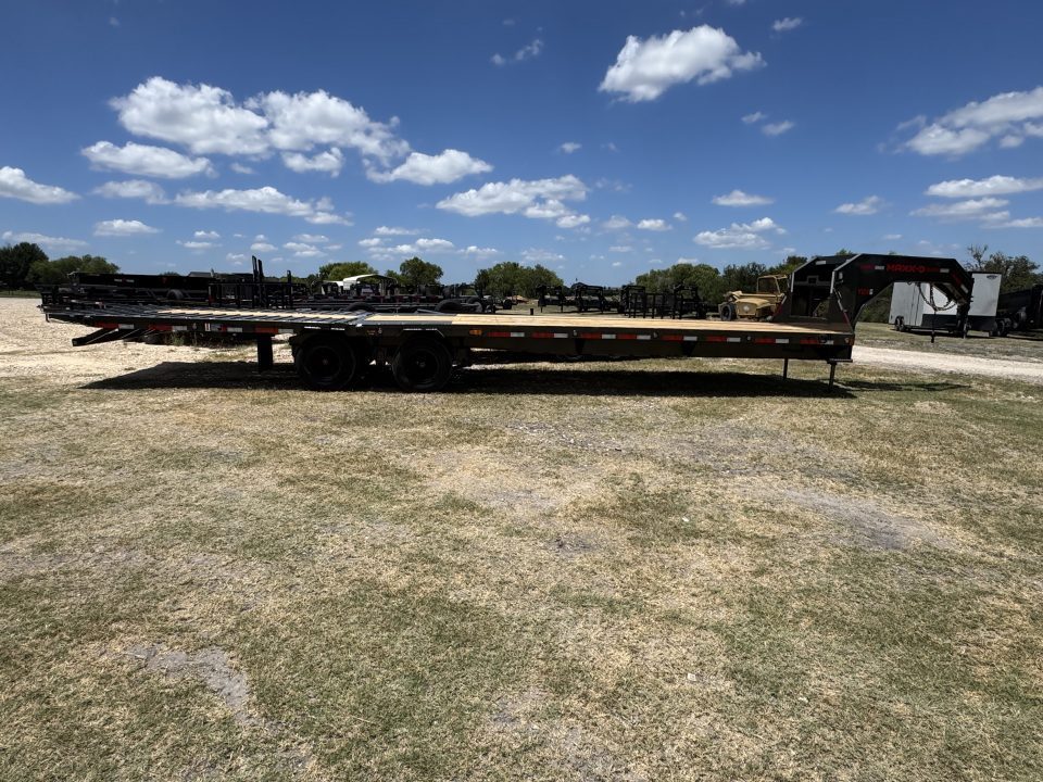 New 2027 MAXX-D YDB10234-7783 Deckover Trailer