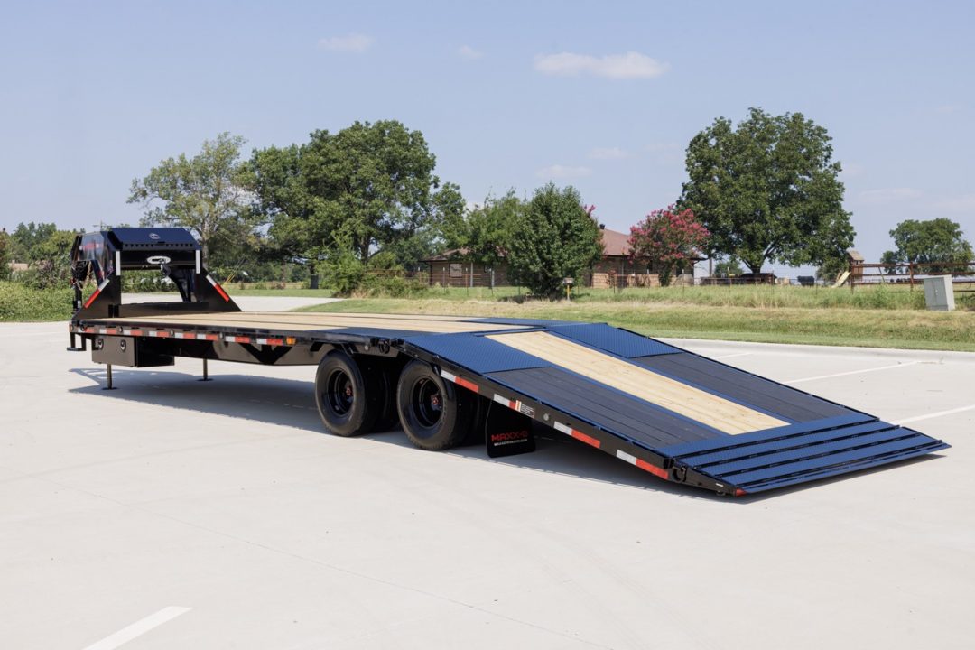 New 2026 MAXX-D YDB10234-010515 Deckover Trailer