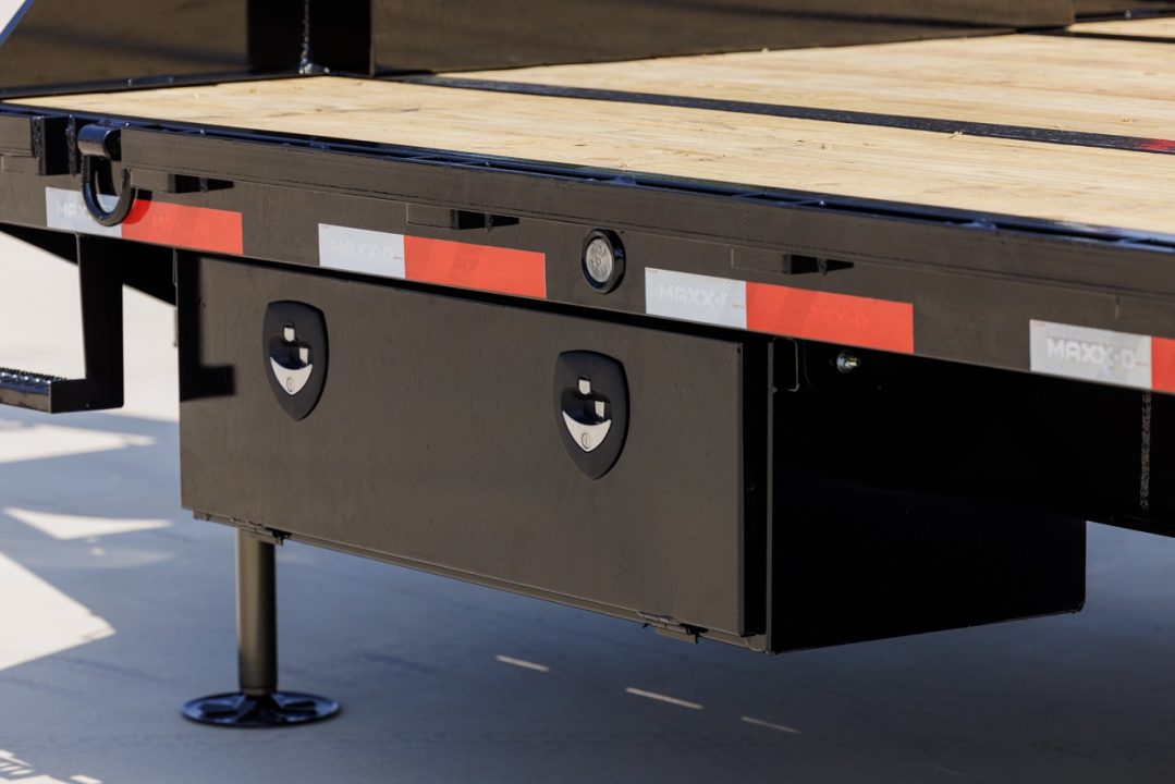 New 2026 MAXX-D YDB10234-010515 Deckover Trailer