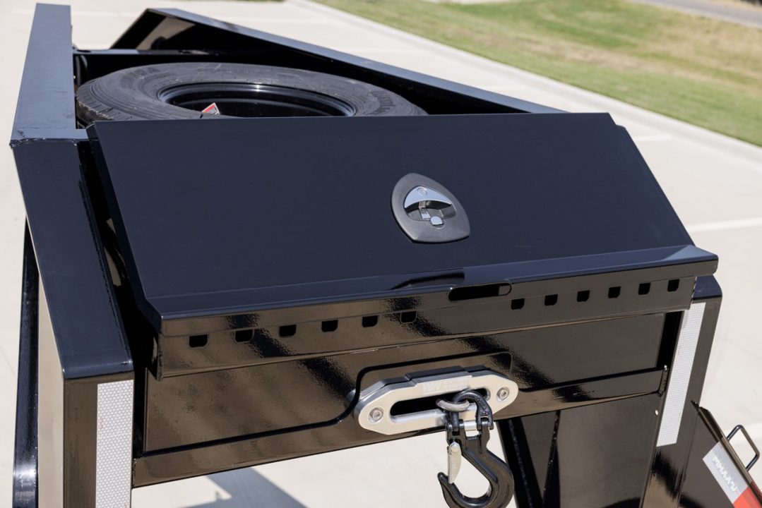 New 2026 MAXX-D YDB10234-010515 Deckover Trailer