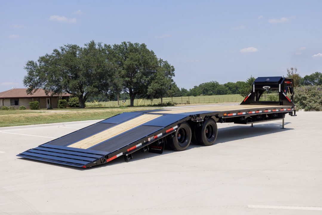 New 2026 MAXX-D YDB10234-010515 Deckover Trailer