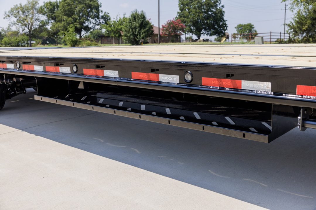 New 2026 MAXX-D YDB10234-010515 Deckover Trailer