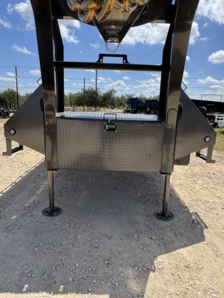 New 2027 MAXX-D YDB10234-7783 Deckover Trailer
