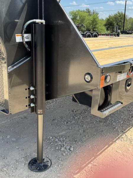 New 2027 MAXX-D YDB10234-7783 Deckover Trailer