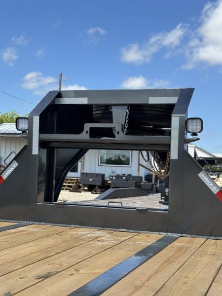 New 2027 MAXX-D YDB10234-7783 Deckover Trailer