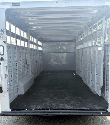 New 2027 Trails West Hotshot GREY/24' Stock combo