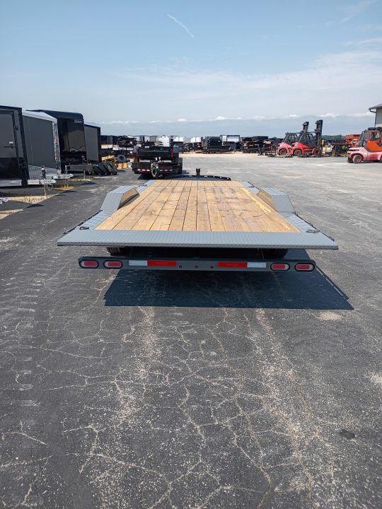 New 2026 Diamond C Trailers HXD210 24X102