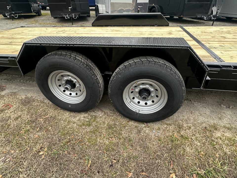 New 2027 36' WOOD FLOOR DELUXE MODEL CAR HAULER 14K WITH 2 BRAKE AXLES