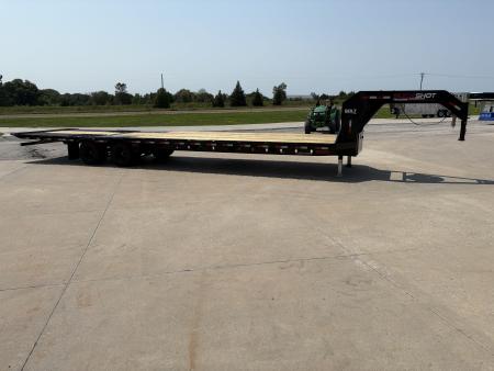 New 2027 Buckshot MFG Bolt HD 36 Hydraulic Dove tail 36ft 12k axles Deckover Trailer