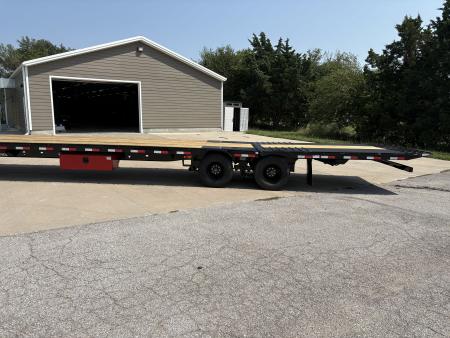 New 2027 Buckshot MFG Bolt HD 36 Hydraulic Dove tail 36ft 12k axles Deckover Trailer