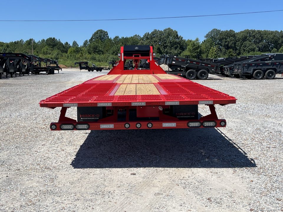New 2027 MAXXD Hydraulic Dovetail Gooseneck Trailer | 34' x 102' 30K GVWR