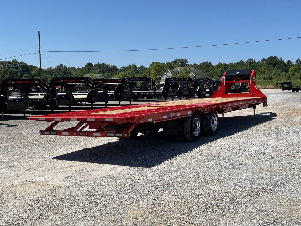 New 2027 MAXXD Hydraulic Dovetail Gooseneck Trailer | 34' x 102' 30K GVWR