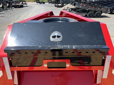 New 2027 MAXXD Hydraulic Dovetail Gooseneck Trailer | 34' x 102' 30K GVWR