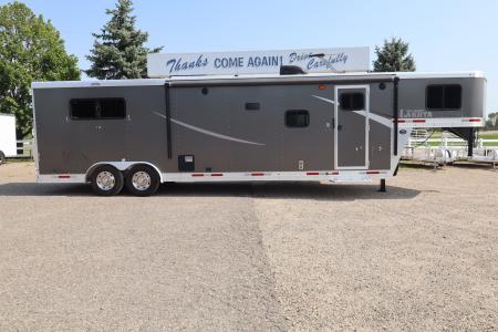 Used 2020 Lakota 3 Horse LQ Trailer