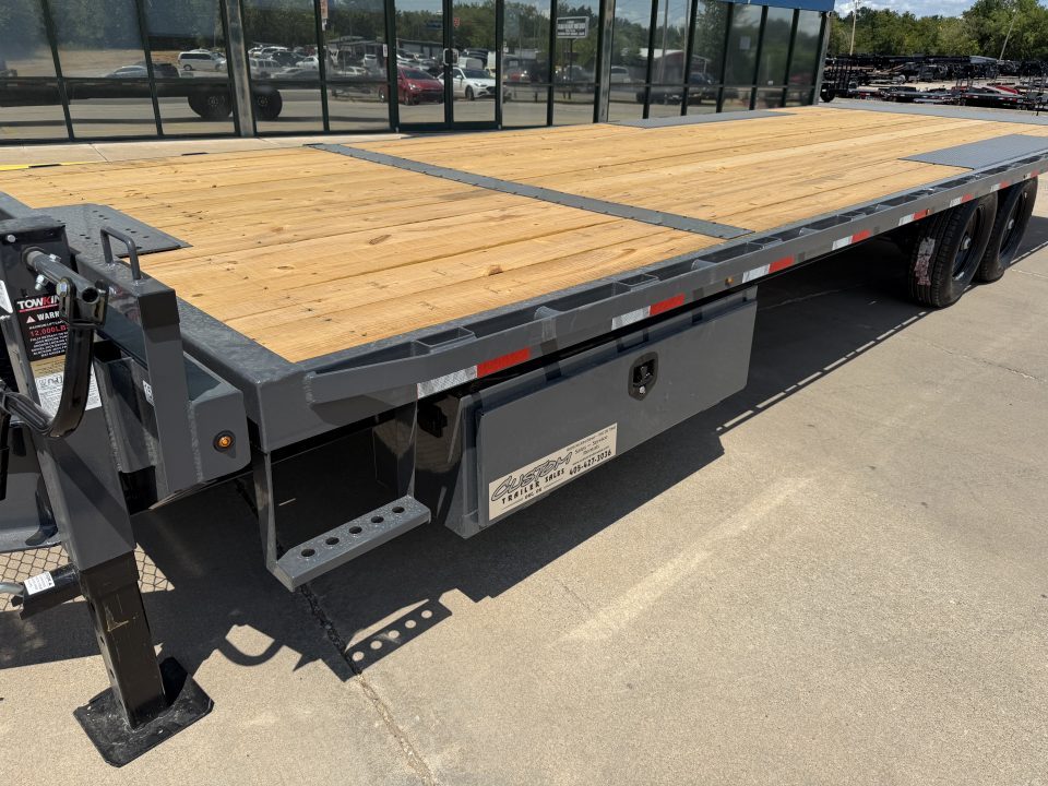 New #157848 2027 LAMAR FA 26 X 102 BUMPER PULL 14K DECKOVER FULL BED TILT W/ SPARE TIRE