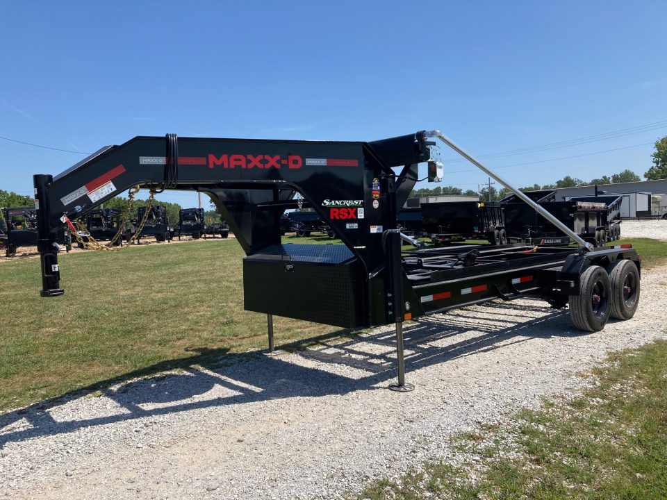 New 2027 MAXX-D 83X16 TANDEM 20K GN ROLL OFF W/ 22K WINCH, HYDROJACKS, POWER TARP & WIRELESS REMOTE Roll Off