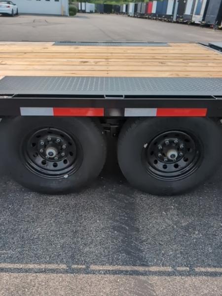 New 2026 Top Hat Trailers 20x102 WDO 14K Equipment Trailer