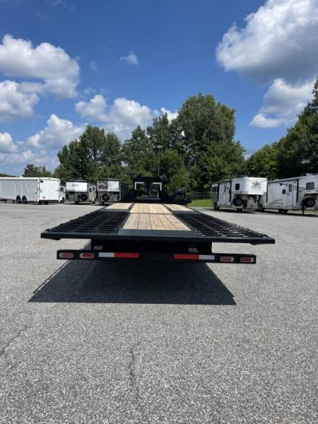 New 2026 Diamond C Trailers FMAX210 32 x 102- HDT Equipment Trailer