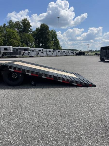 New 2026 Diamond C Trailers FMAX210 32 x 102- HDT Equipment Trailer