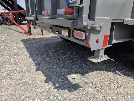 New 2027 Diamond C LPT210 16' LPT210 16' x 82" 10K Axles Gooseneck Pacesetter Edition