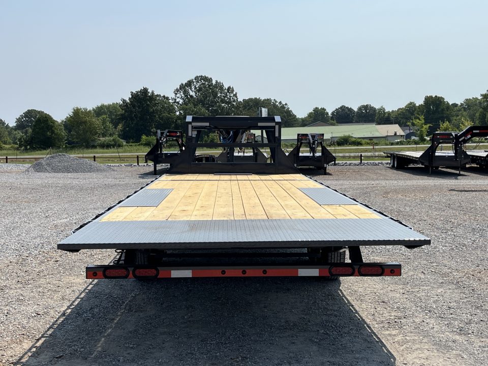 New 2027 Lamar Gooseneck Deckover Tilt | 102" x 24' 14K GVWR
