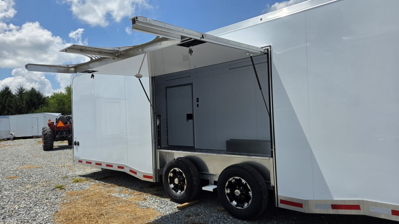 New 2026 Featherlite Trailers 4410 8.5X24TA Car / Racing Trailer