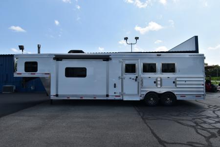 New 2027 Merhow Trailers STAMPEDE 8312 Horse Trailer