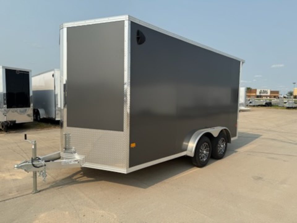 2027 E-Z Hauler photo 2