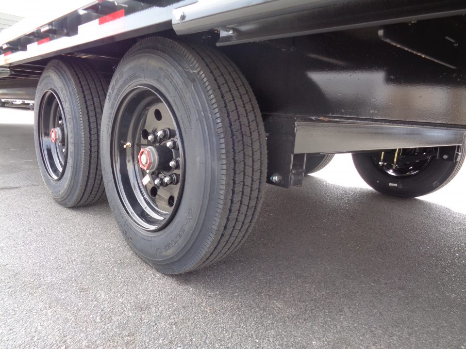 New 2027 Big Tex Trailer * 16GN-40D5A * 40ft Super Duty Single Wheel Tandem Axle Gooseneck Trailer w/ Mega Ramps