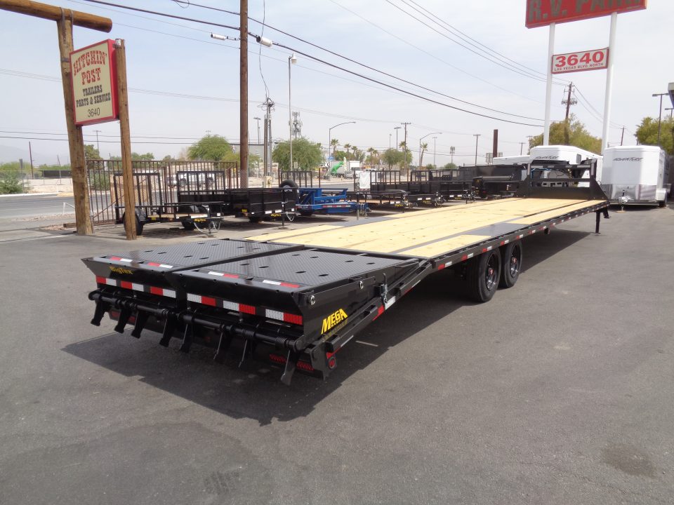 New 2027 Big Tex Trailer * 16GN-40D5A * 40ft Super Duty Single Wheel Tandem Axle Gooseneck Trailer w/ Mega Ramps
