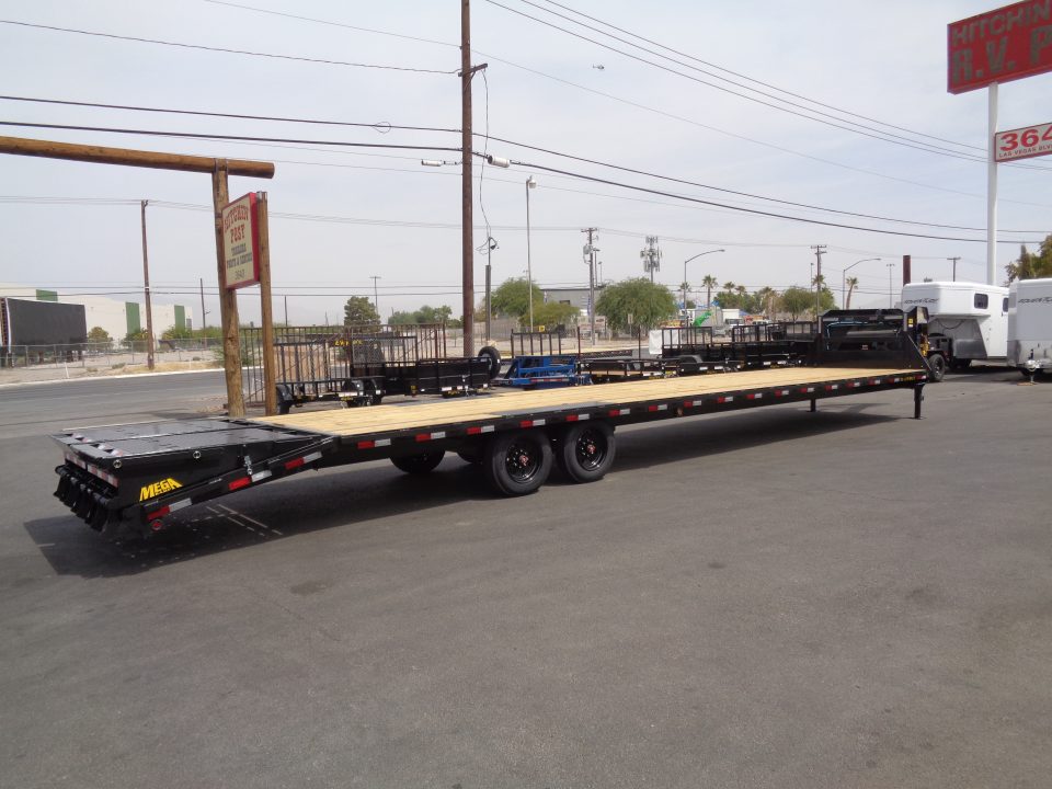 New 2027 Big Tex Trailer * 16GN-40D5A * 40ft Super Duty Single Wheel Tandem Axle Gooseneck Trailer w/ Mega Ramps