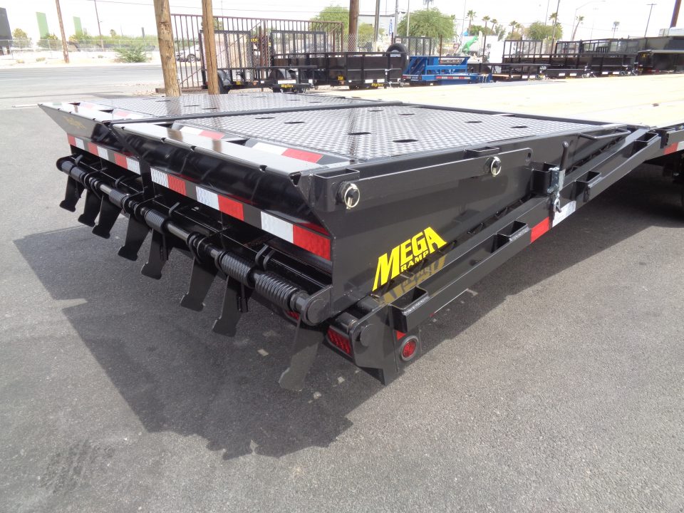 New 2027 Big Tex Trailer * 16GN-40D5A * 40ft Super Duty Single Wheel Tandem Axle Gooseneck Trailer w/ Mega Ramps