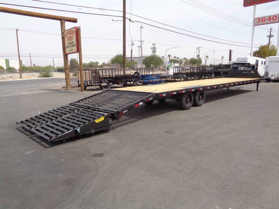 New 2027 Big Tex Trailer * 16GN-40D5A * 40ft Super Duty Single Wheel Tandem Axle Gooseneck Trailer w/ Mega Ramps