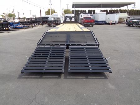 New 2027 Big Tex Trailer * 16GN-40D5A * 40ft Super Duty Single Wheel Tandem Axle Gooseneck Trailer w/ Mega Ramps